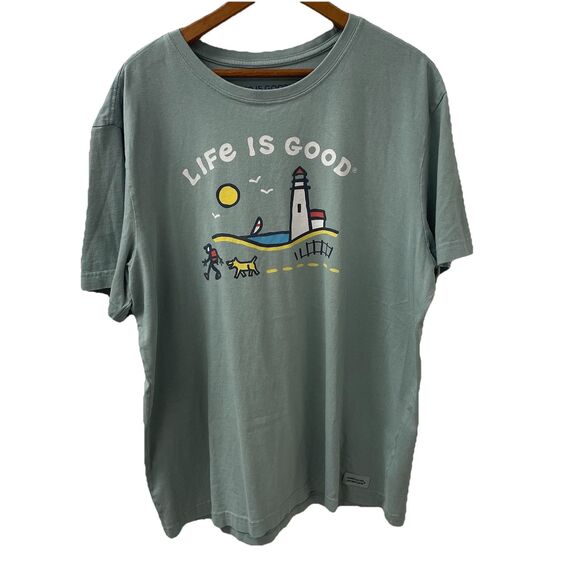 Life Is Good Graphic T-shirt Crusher Dog Walking Lighthouse Beach Men’s Size L - Picture 1 of 12